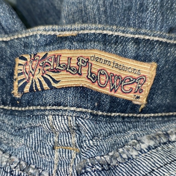 ALLFLOWER RIPPED JEANS SIZE 5 - Picture 2 of 4